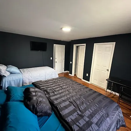 Fidelia Amethyst Room, King Bed And Twin Bed With Private Bathroom Minutes From Newark Liberty International Airport And Newark Penn Station Irvington Exterior photo